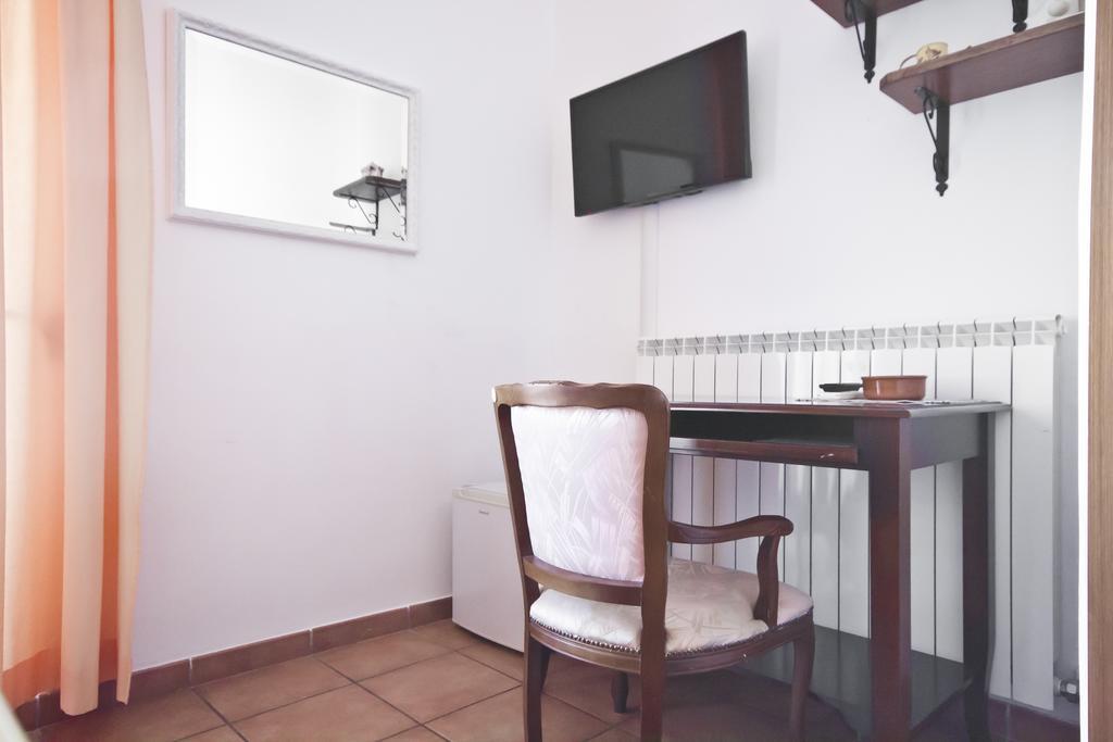 Villa Liberty Palazzo Gigante เลชเช ภายนอก รูปภาพ